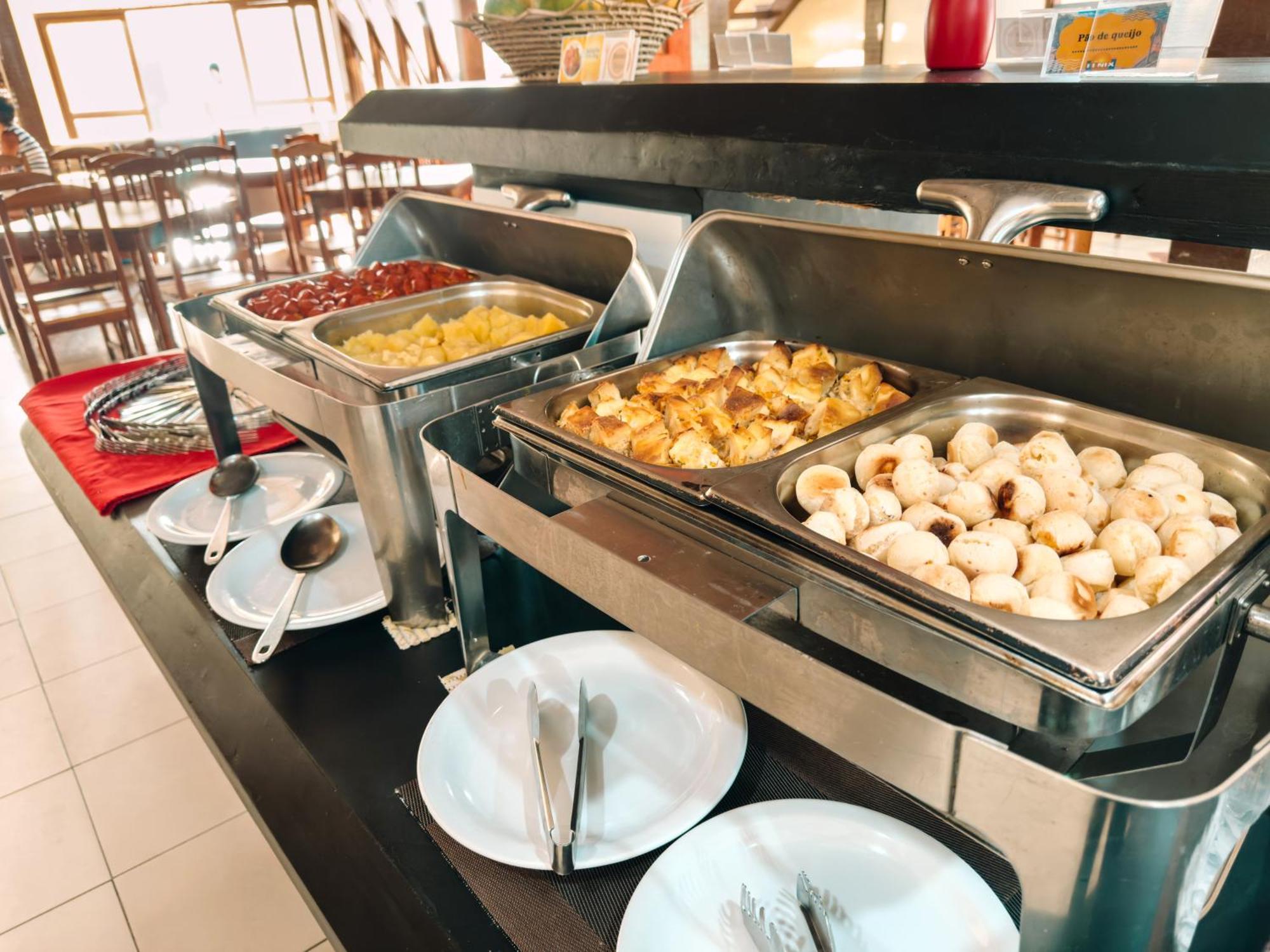 Hotel Fênix Porto Seguro Buitenkant foto